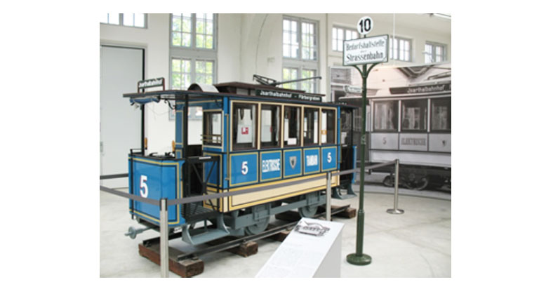 historie-tram.jpg